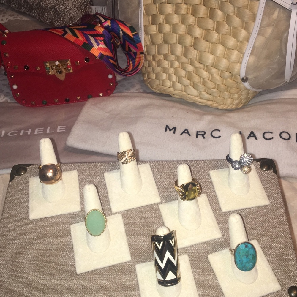 Jewelry / ring display; great for Stella & Dot